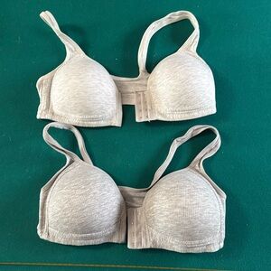 Front close wire free bras Large